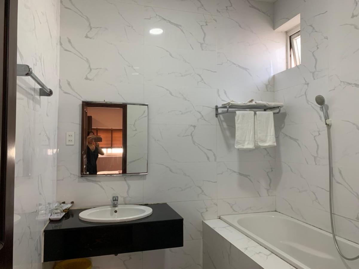 Ha Long Hotel Thu Duc Hcmc 호치민 외부 사진